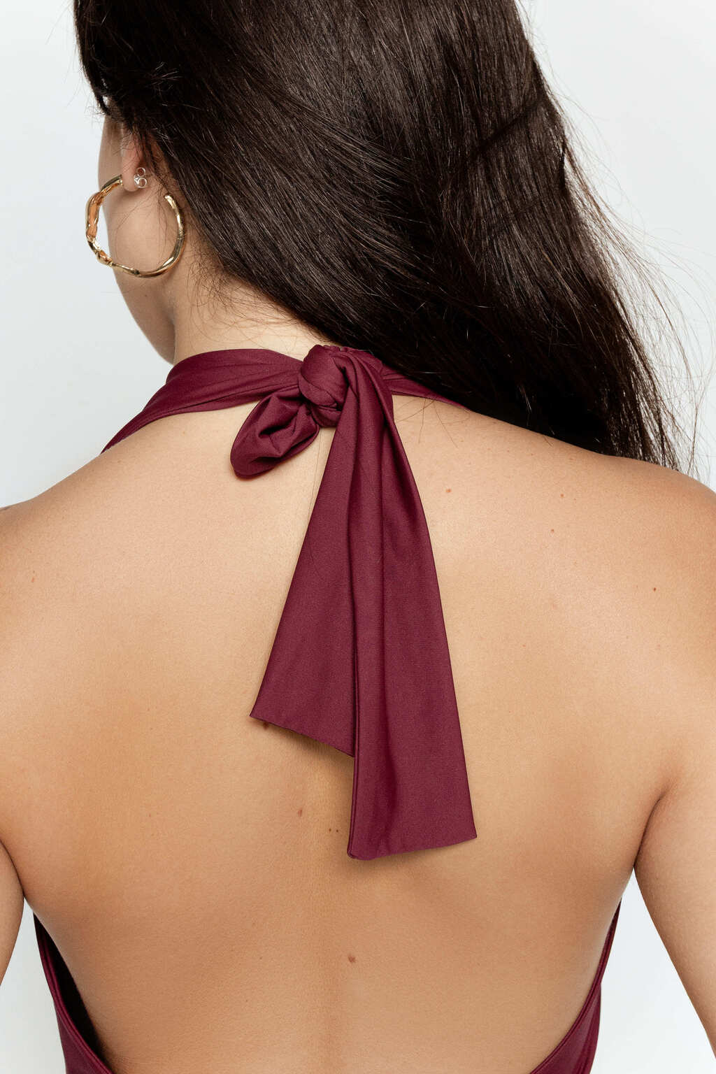 Blusa Frente Única Costas Abertas