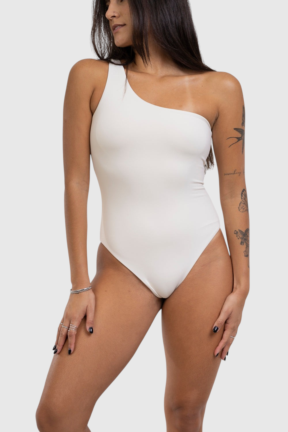 Body nula manga off-white LA MAGIE Roupas Femininas Básicas e Estilosas em poliamida com forro duplo e corte elegante
