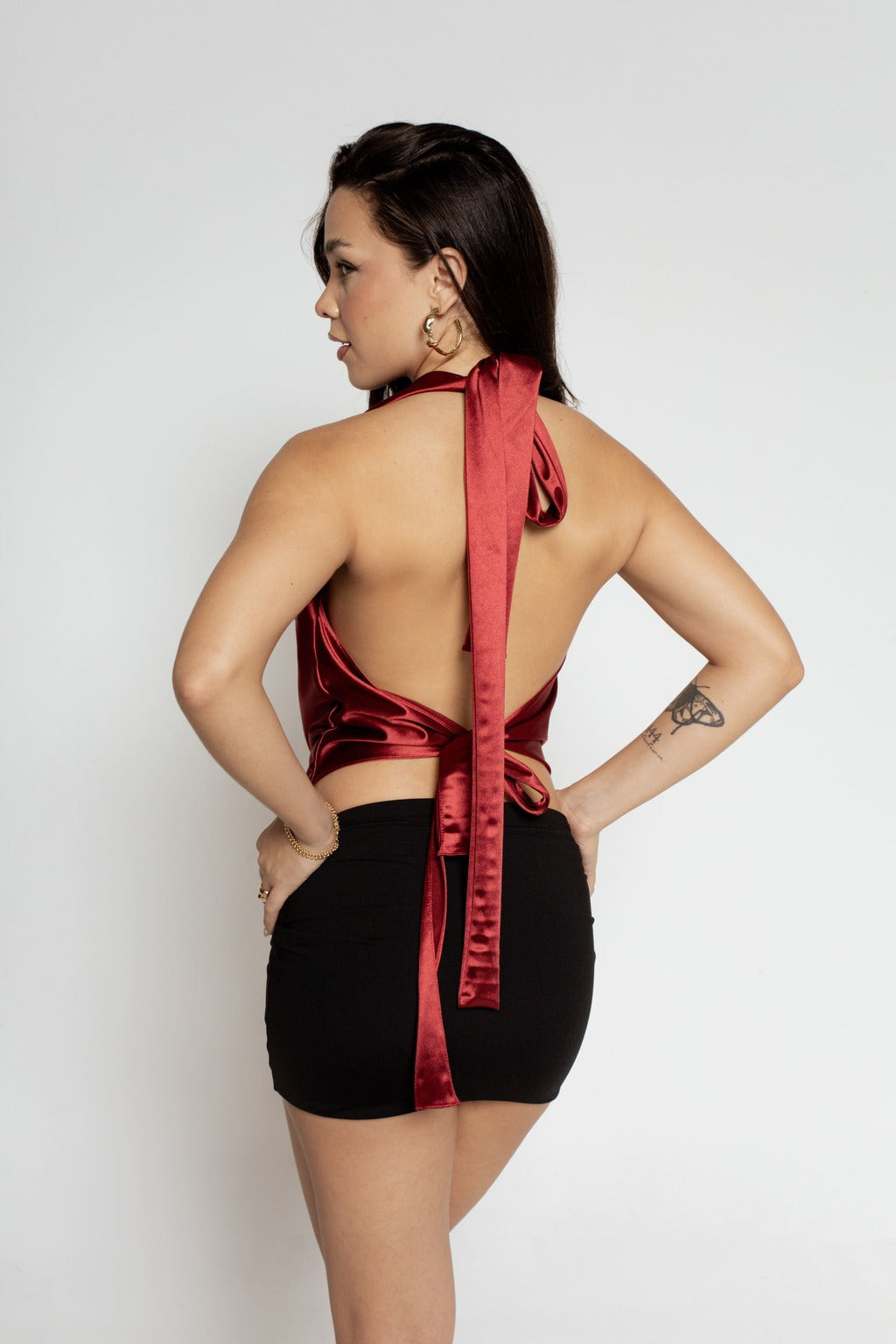 Blusa Frente Única Cetim Costas Abertas