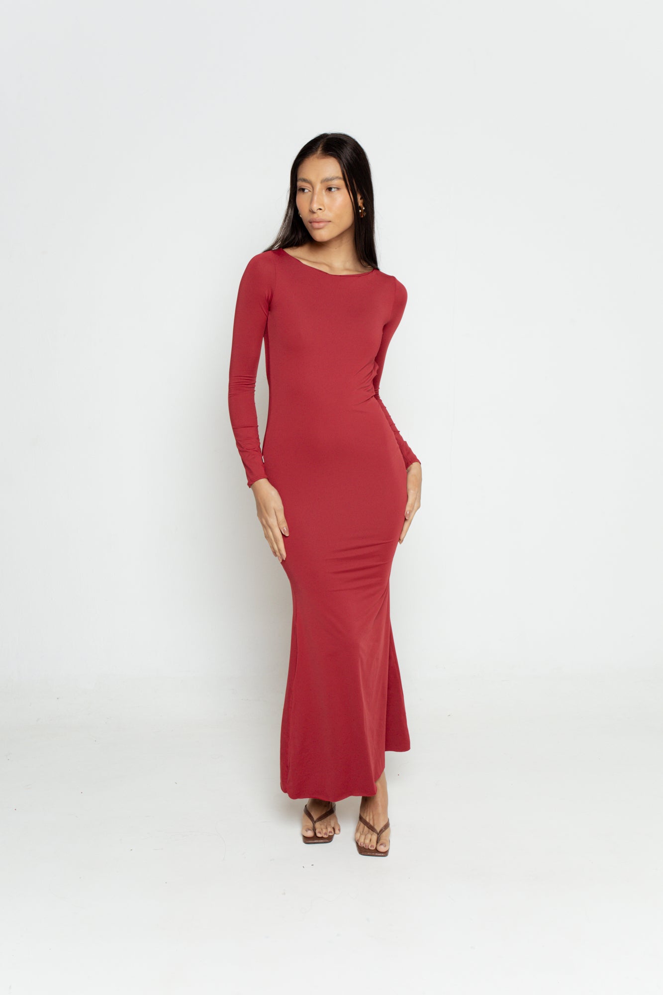 Vestido Selvagem Costas Abertas Manga Longa