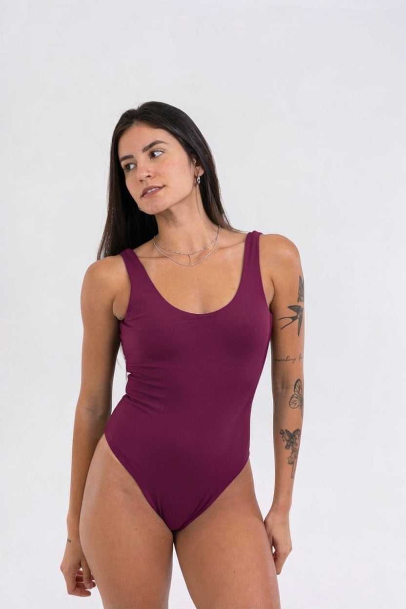 Body Cavado Costas Abertas