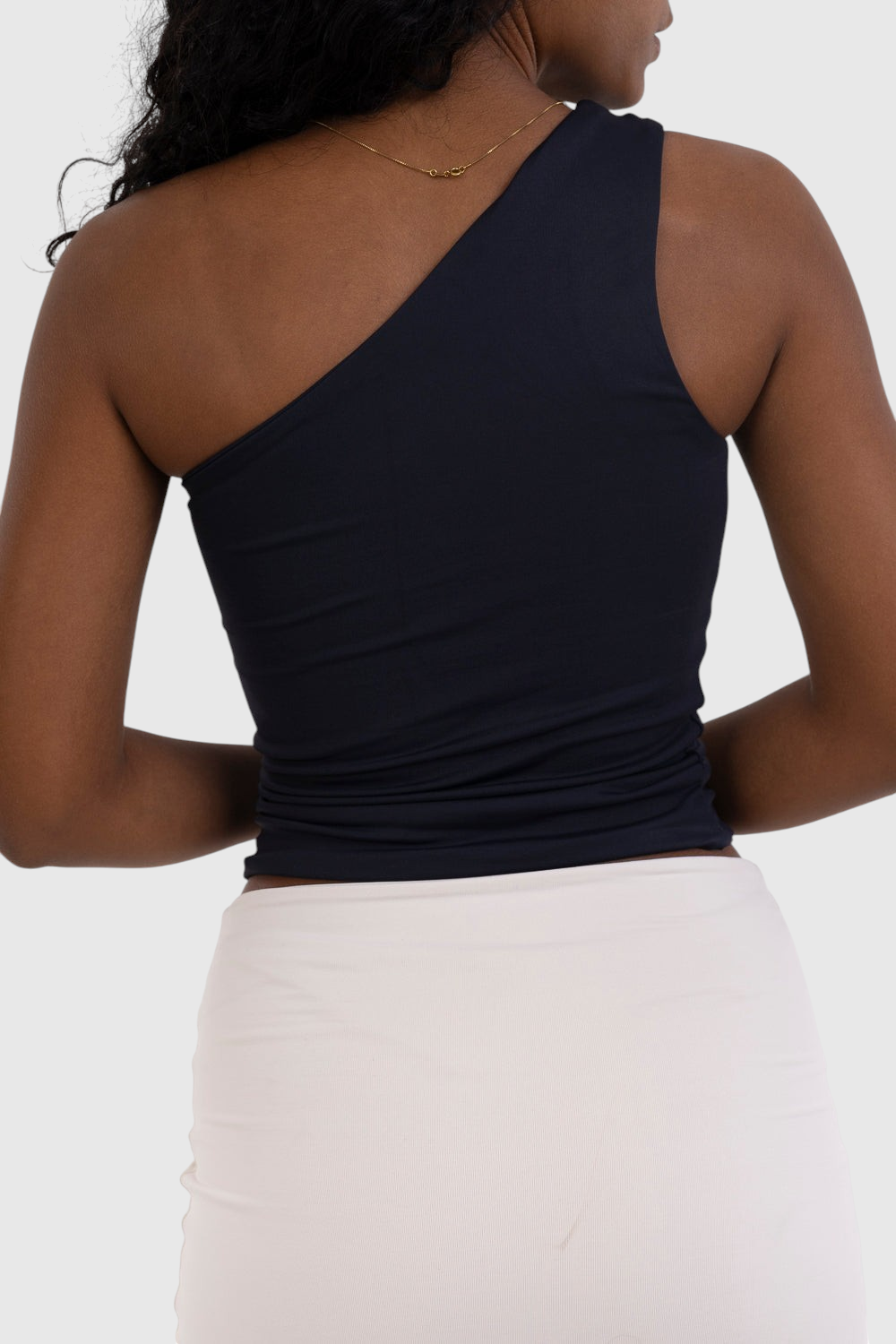Blusa nula manga preta LA MAGIE em suplex de poliamida premium com forro duplo e modelagem ajustada ao corpo