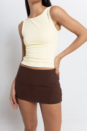 amarelo manteiga