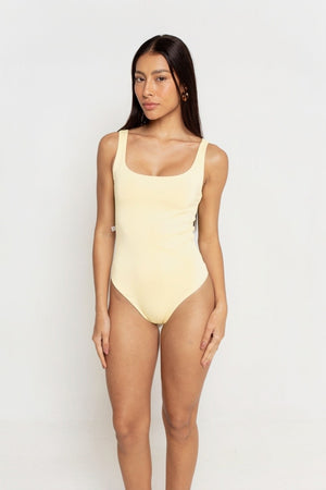 Amarelo Manteiga