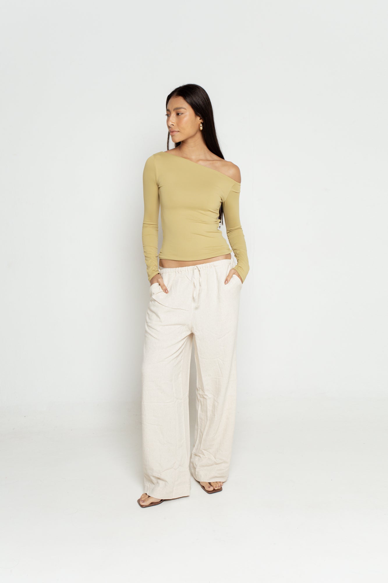 Blusa Manga Longa Assimétrica