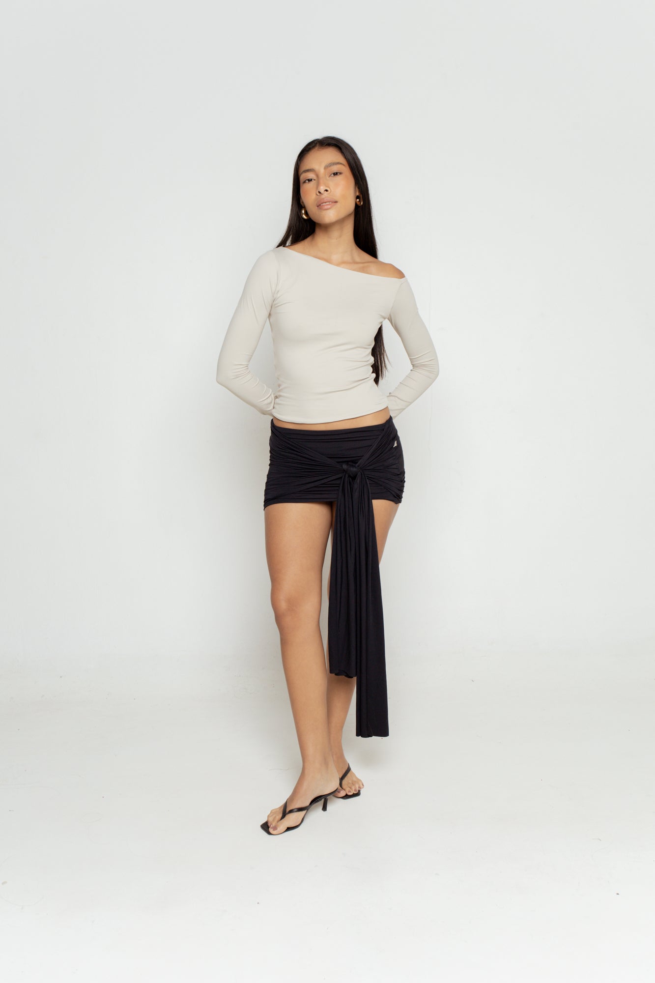 Blusa Manga Longa Assimétrica