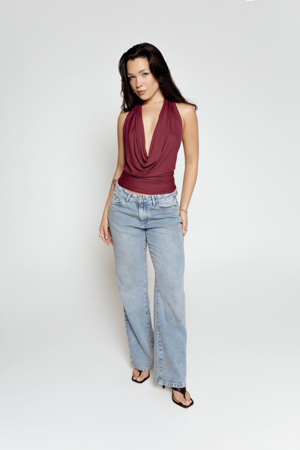 Blusa Frente Única Costas Abertas — LA MAGIE
