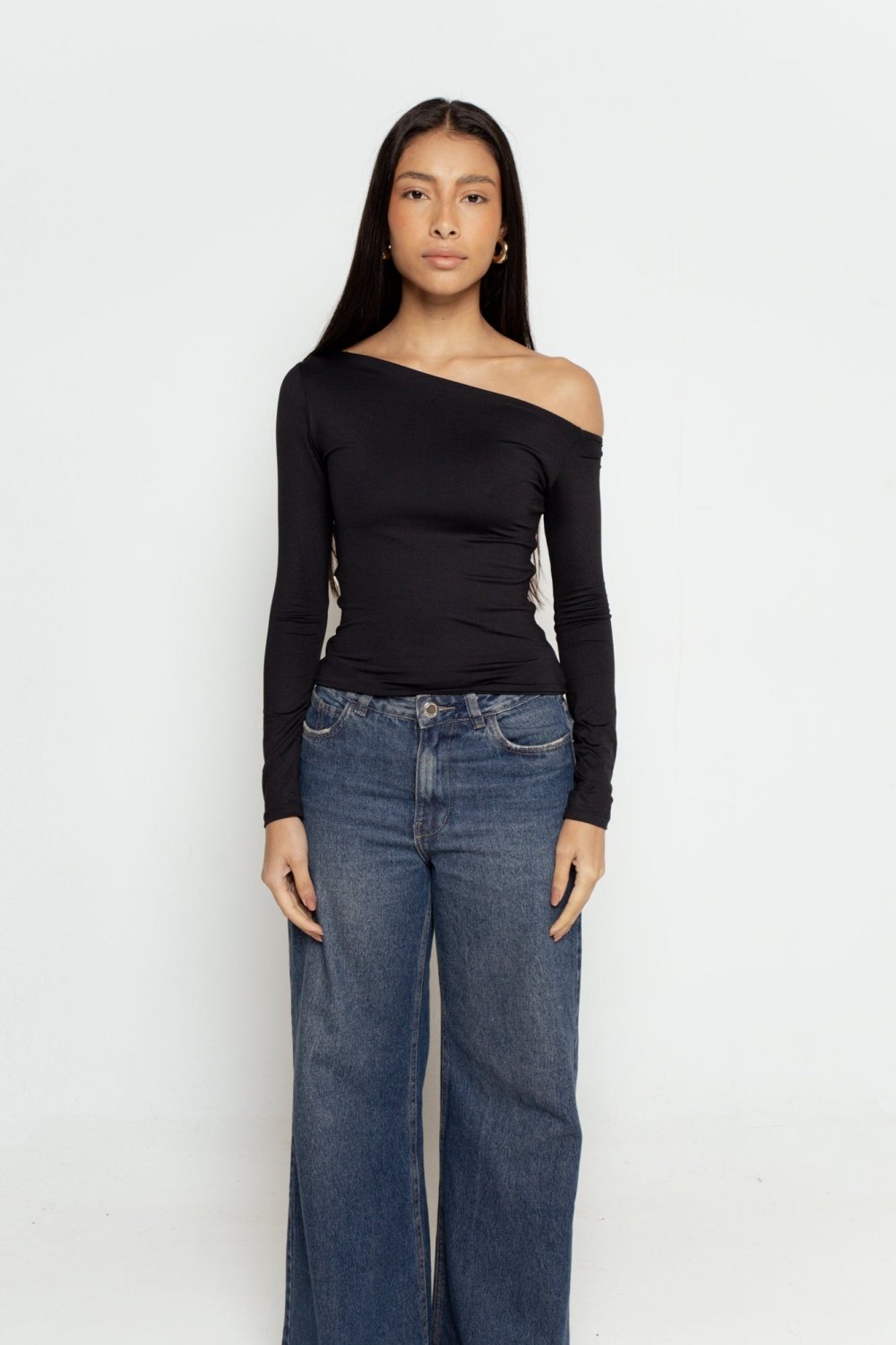 Blusa Manga Longa Assimétrica — LA MAGIE