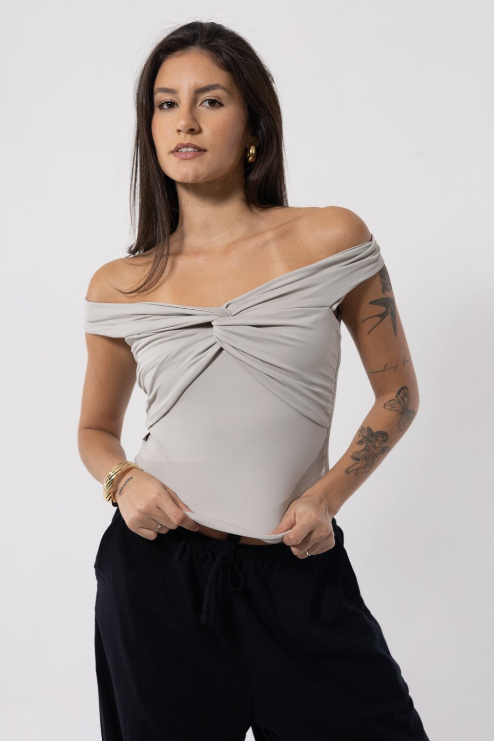 Blusa Trançada Ombro a Ombro — LA MAGIE