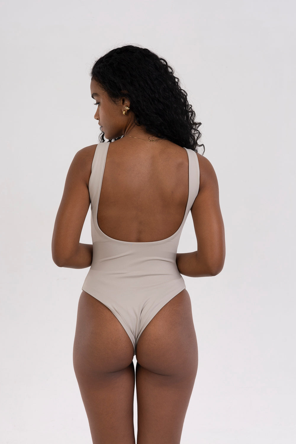 Body Cavado Costas Abertas