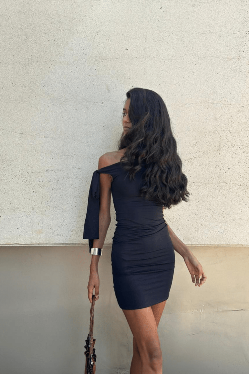 Vestido Curto Amarração Lateral — LA MAGIE