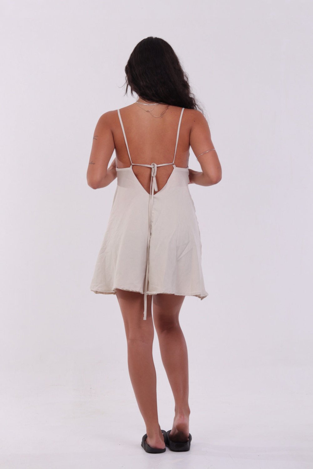 Vestido Curto Amplo — LA MAGIE